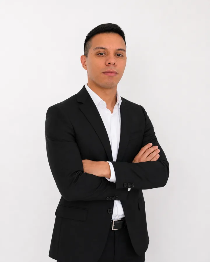 Foto de Isacc Lara González, fundador de DataCred
